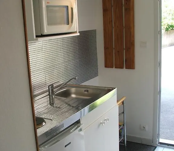 D'hotes Welcome Trépied Couette-café 3*